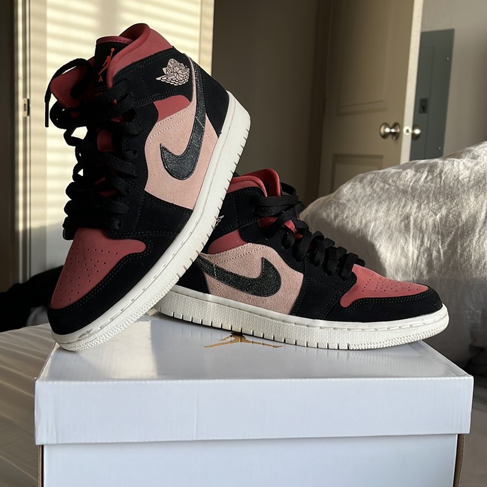 Air Jordan 1 Mid ‘Canyon Rust’